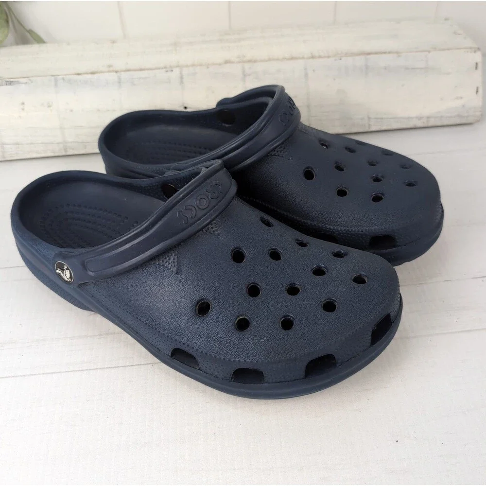Crocs Navy Blue L Women's Size 10-11 Men's Size 8-9 Clogs Slip-On